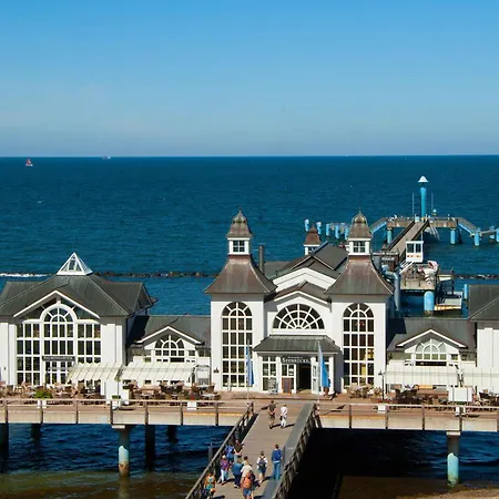 Haus Baltic App 28 - Seeblick, Zentral, Fahrstuhl Und Wenige Minuten Zum アパート ゼリン